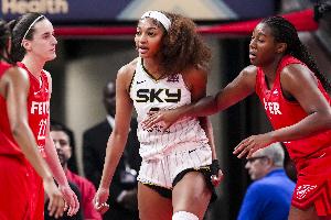 九游娱乐官网-目标是10倍起步！WNBA球员拒绝涨薪4倍：这是打我们脸